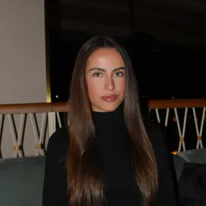 Baby-sitter forte de 7 ans d'expérience