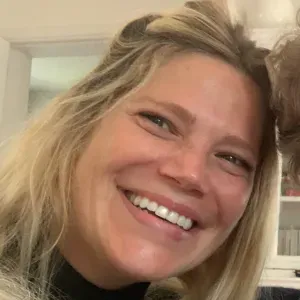 Cherche bbsit motorisée pour sortie d'école 1 jours/semaine 