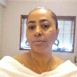 Empregada de limpeza em são Mamede de infesta