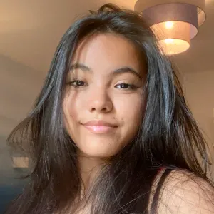 Experienced part time babysitter (student) 