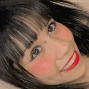 Busco trabajo como niñera en Toledo. Interna