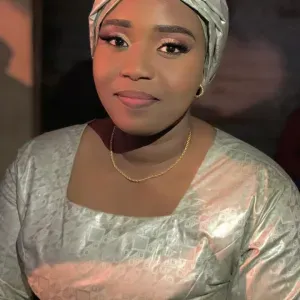 Baby -sitter disponibilité immédiate à CERGY