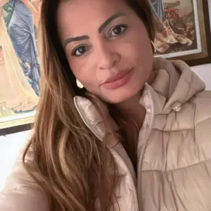 Cuidadora de idosos e idosos impossibilitados