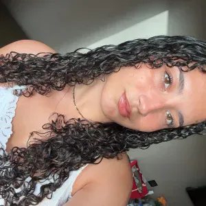 Baby-sitter expérimentée à Paris !!