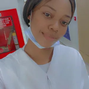 Cuidadora de adultos mayores en valladolid españa 