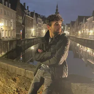 Pet-sitter à Eghezée proposant ses services 