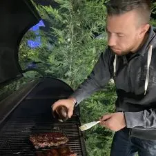 Donna delle pulizie con eperienza, precisa e puntuale