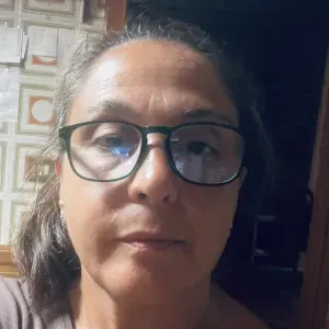 Addetta a pulizie per famiglia private