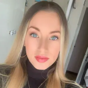 Aide ménagère et aide à la personne à domicile. 