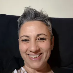 Aiuto pulizie domestiche 4/5 h settimanali 