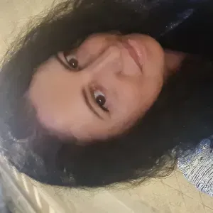 Empleada del hogarde santandercon gran atención al detalle