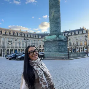 Baby-sitter disponible à Paris