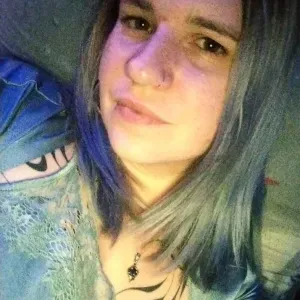 Baby sitter depuis 10 ans et assistante d'éducation 