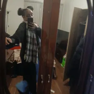 Teen babysitter looking for a job