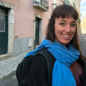 Educadora social em Tavira, cuidados e acompanhamento.