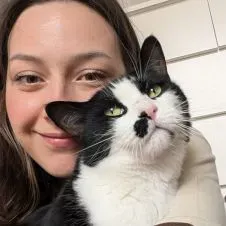 Jeune femme de 22 ans pour vous simplifier le quotidien :)