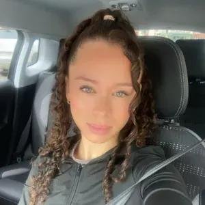 Étudiante ayant besoin de financiers son permis 