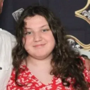 Recherche emploi de Pet Sitter – Elisa, 17 ans 🐾