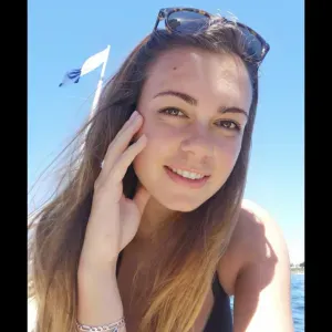 Baby-sitter aux alentours de Calan - 56240