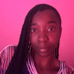 Aide aux devoirs dans une école 