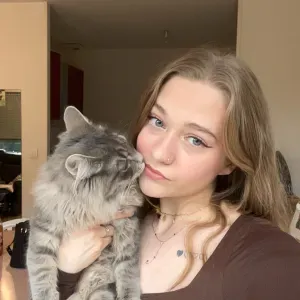 Louane Pet-sitter à Rennes 