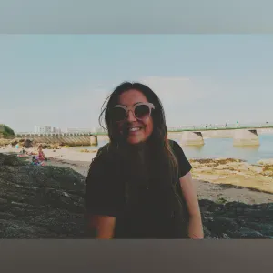 Garde d'enfants, disponible tout l'été, tous les jours.