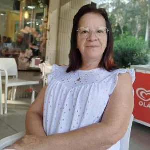 Empregada limpeza responsável em Espinho