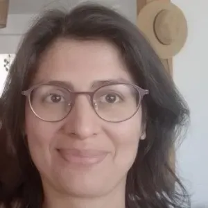 Auxiliaire de puériculture / auxiliaire parentale 