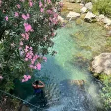 Aide et accompagne les familles