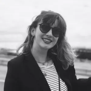 Baby-Sitter expérimentée sur demande