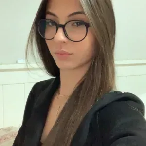 Canguro de niños en Tenerife, con actitud 