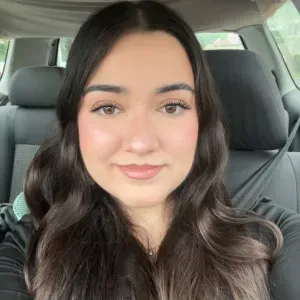 Baby-sitter expérimenté aux alentours d'Aix-les-Bains