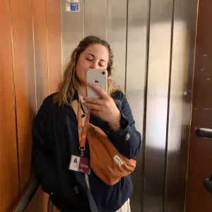 Baby-sitter à la recherche de garde d'enfants