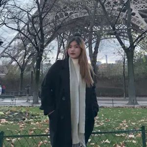 Trustworthy nanny looking for a loving family