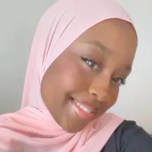 Baby sitter ancienne étudiante Éducatrice de Jeunes Enfants