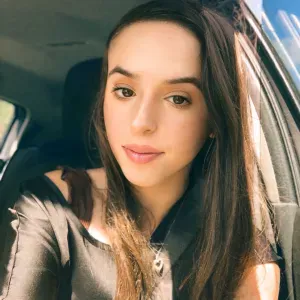 Babysitter com experiência em torres vedras