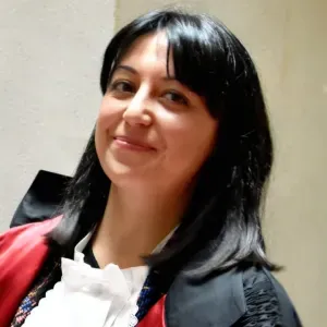 Cerco persona per riordinare e pulizie a Varone