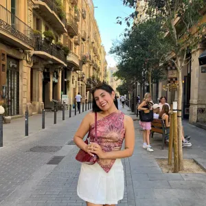 Babysitter with experience in Lagos! EN-SP