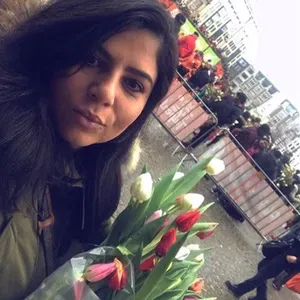 I have 10 years  exp bbysister in Amsterdam and brussels 