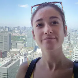 Propose baby-sitting/ garde d'enfant(s)