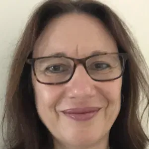 Baby-sitter de confiance pour petits bouts à Reims