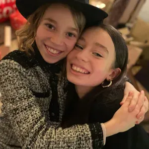 Baby-sitter enthousiaste et sérieuse à Paris