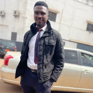 Compassionate carer looking for a job 