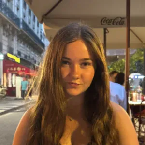 Experienced babysitter or pet minder, looking for jobs!