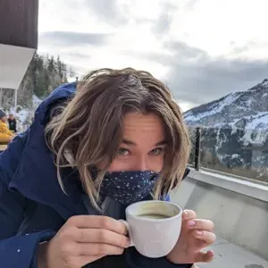 Freelancer, j'ai 10 ans d'expérience en tant que nounou