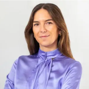 Babysitter / empregada a tempo inteiro 