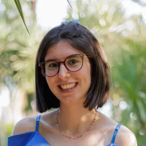 Serviços  de Babysitter, com experiência com crianças. 