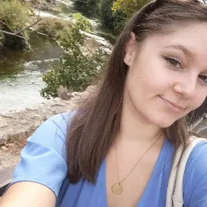 Babysitter expérimentée à Vienne