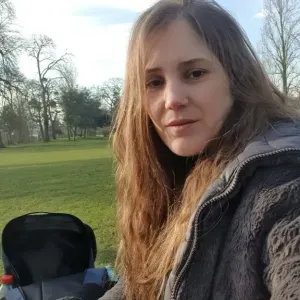 Aide à domicile (ménage,  aide aux personnes âgées)