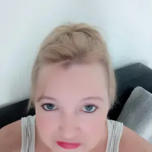 Aide ménagère et agent entretien